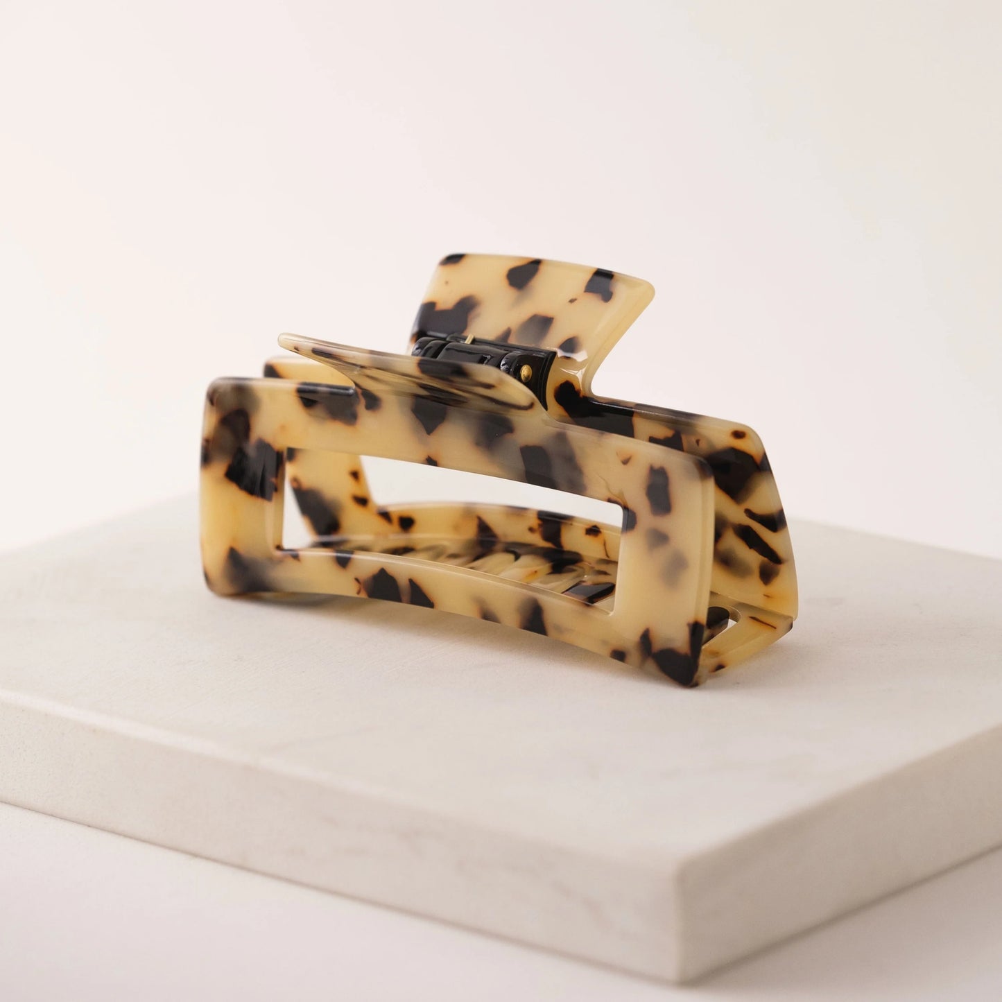 Reese 4" Claw Clip