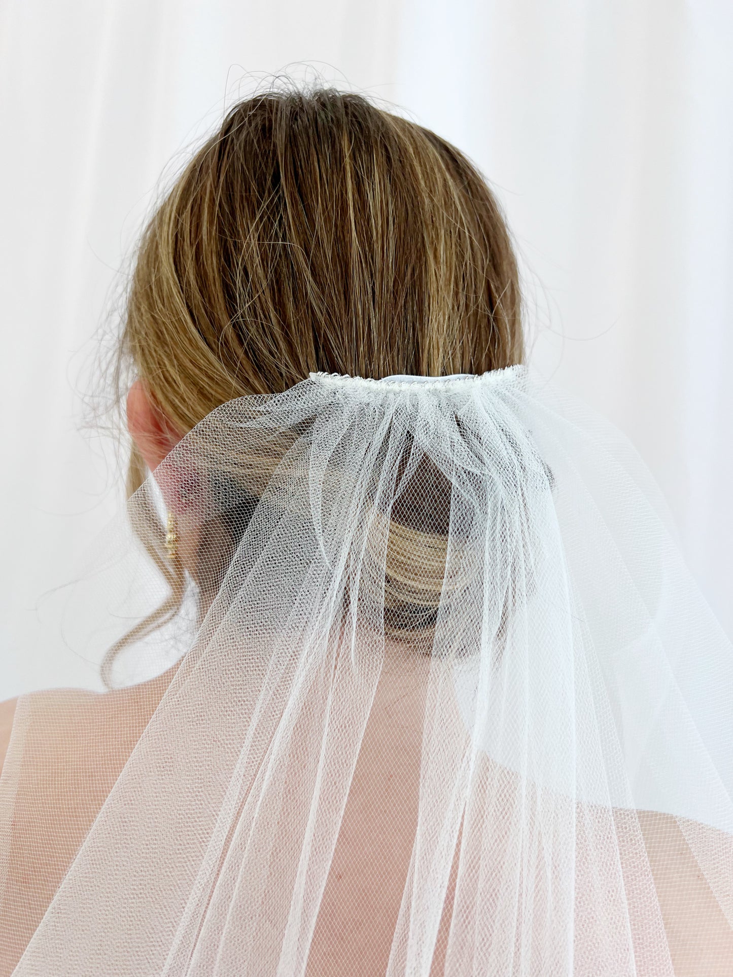 Tova Veil