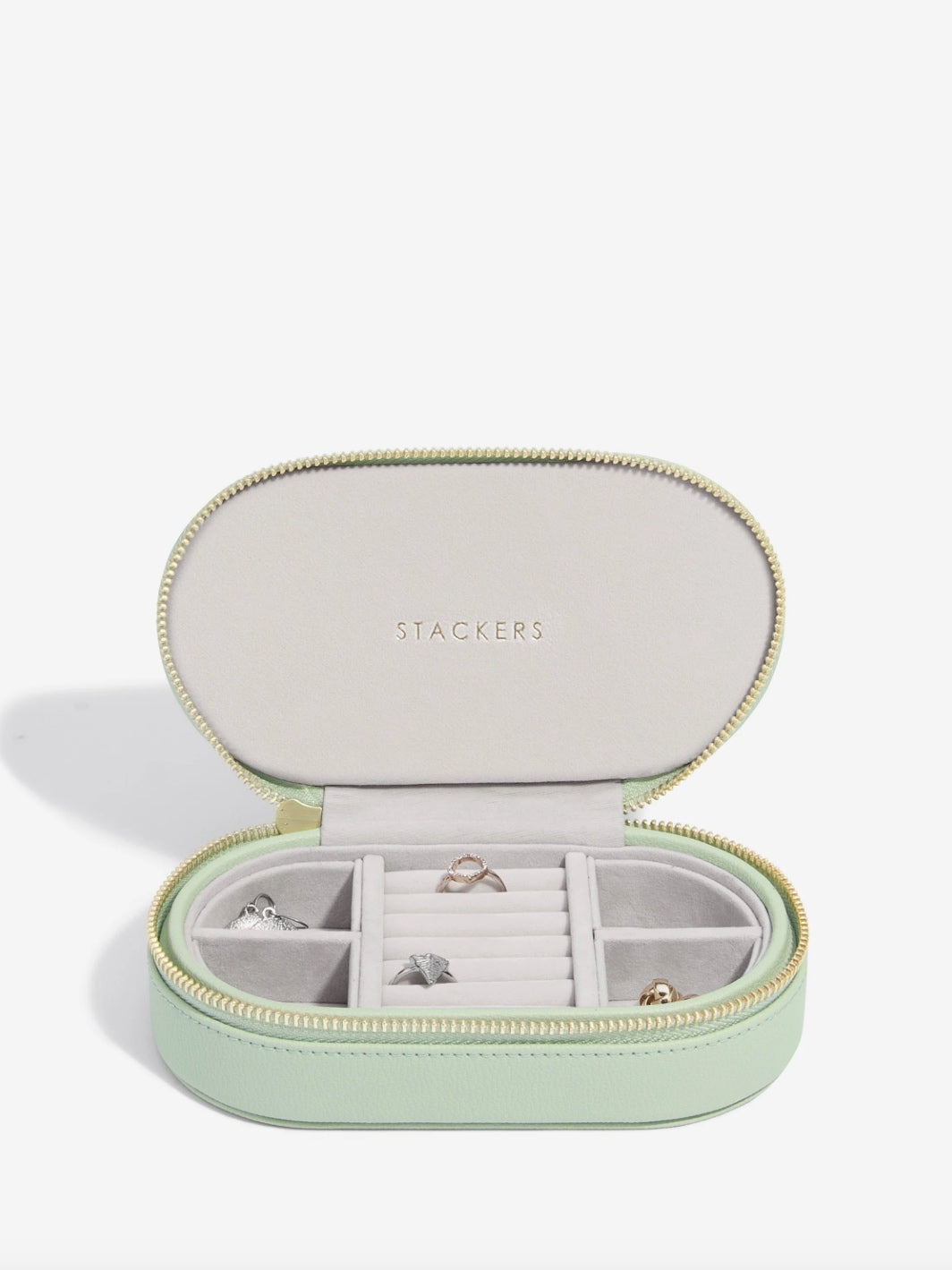 Oval Travel Box